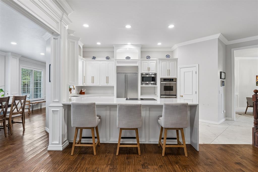6109 Oak Forest Road