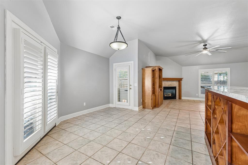 2101 Del Simmons Drive