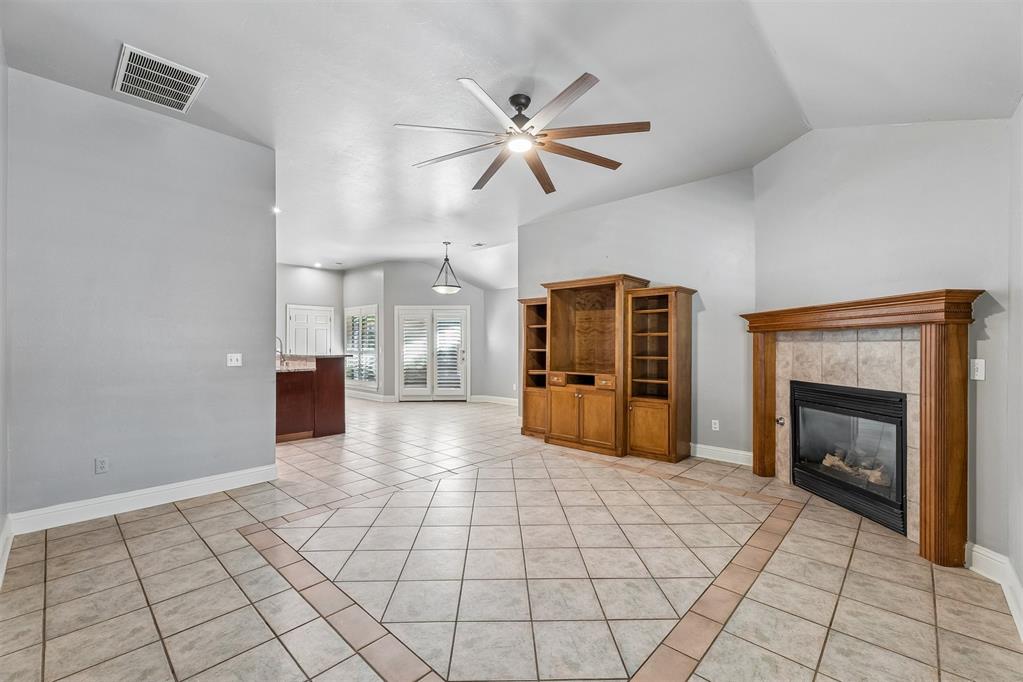 2101 Del Simmons Drive