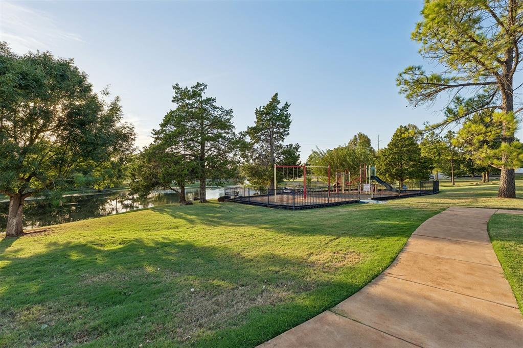 2101 Del Simmons Drive