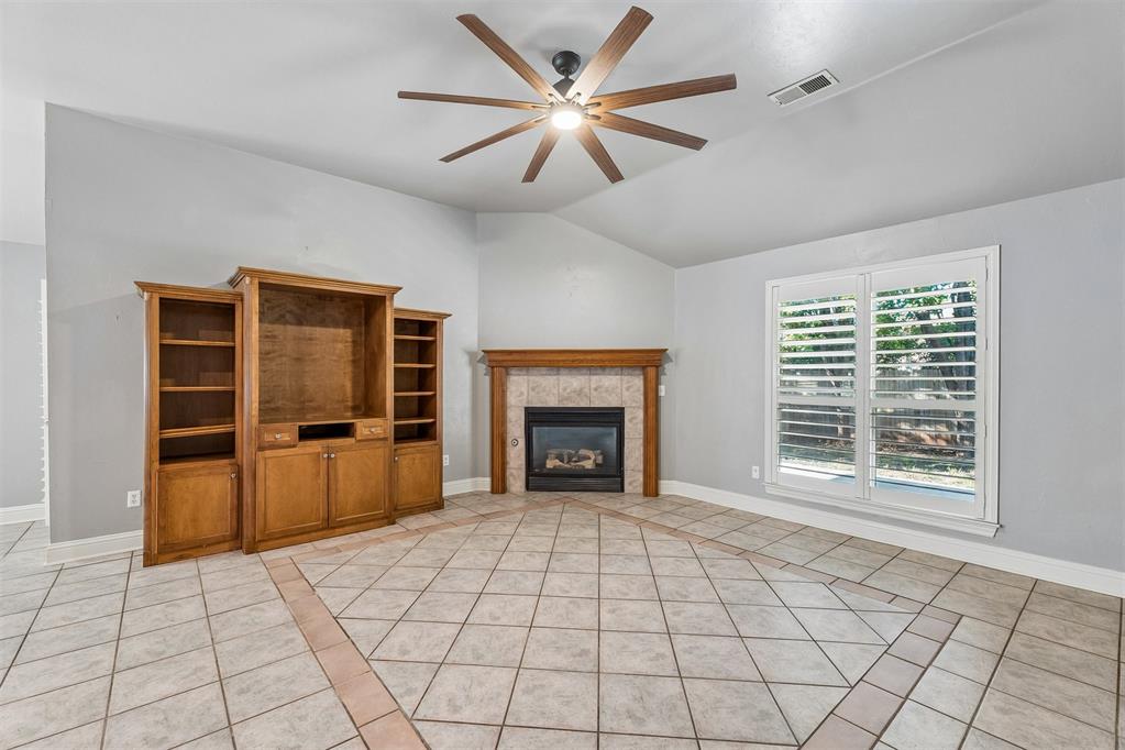 2101 Del Simmons Drive