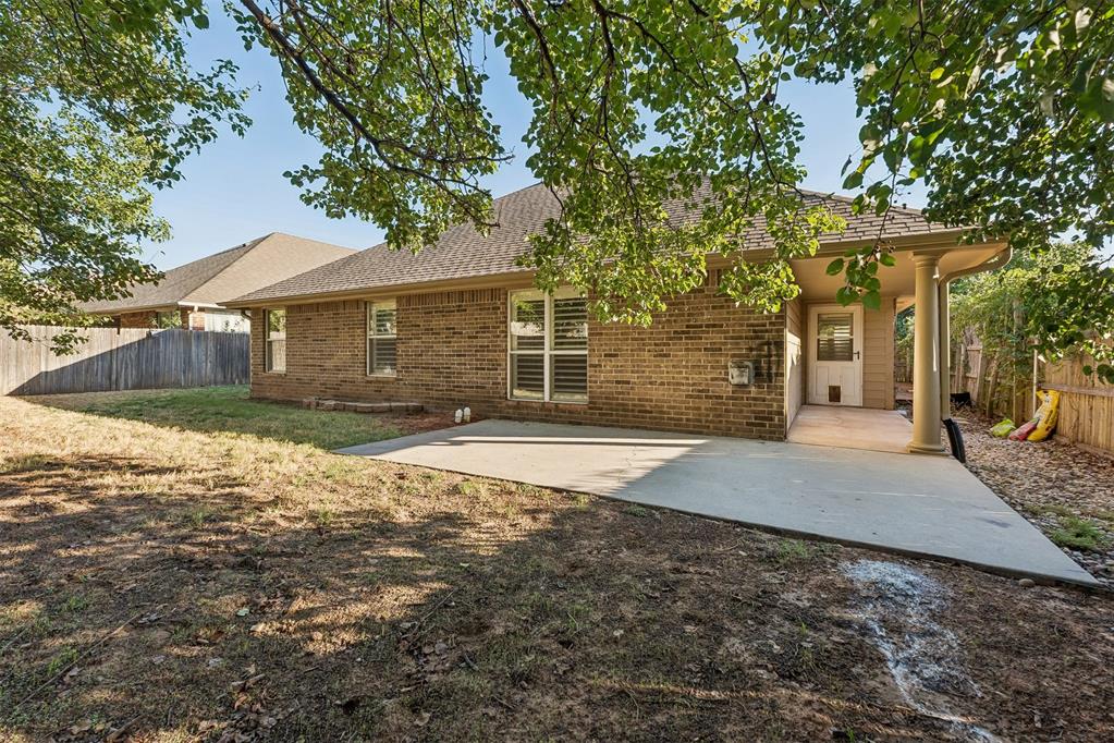 2101 Del Simmons Drive