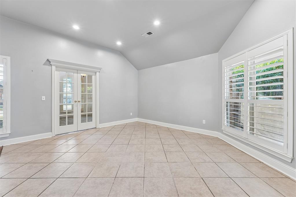 2101 Del Simmons Drive