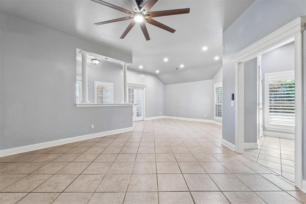 2101 Del Simmons Drive