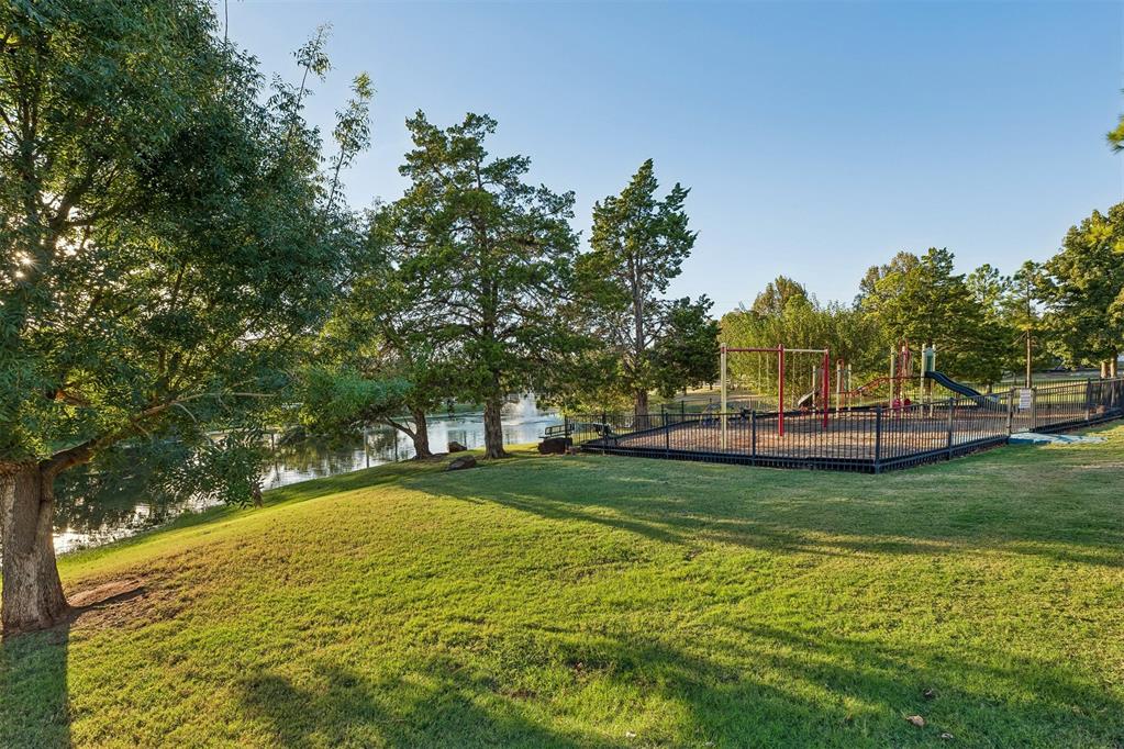 2101 Del Simmons Drive