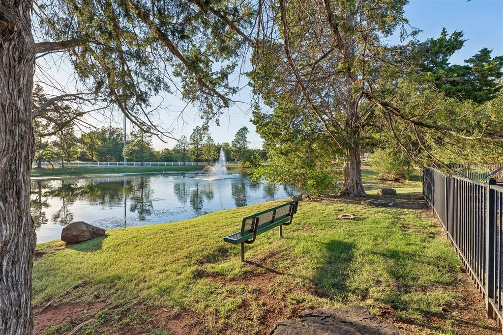 2101 Del Simmons Drive
