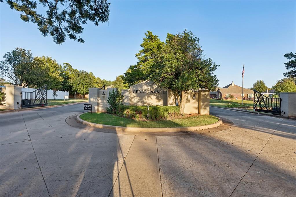 2101 Del Simmons Drive