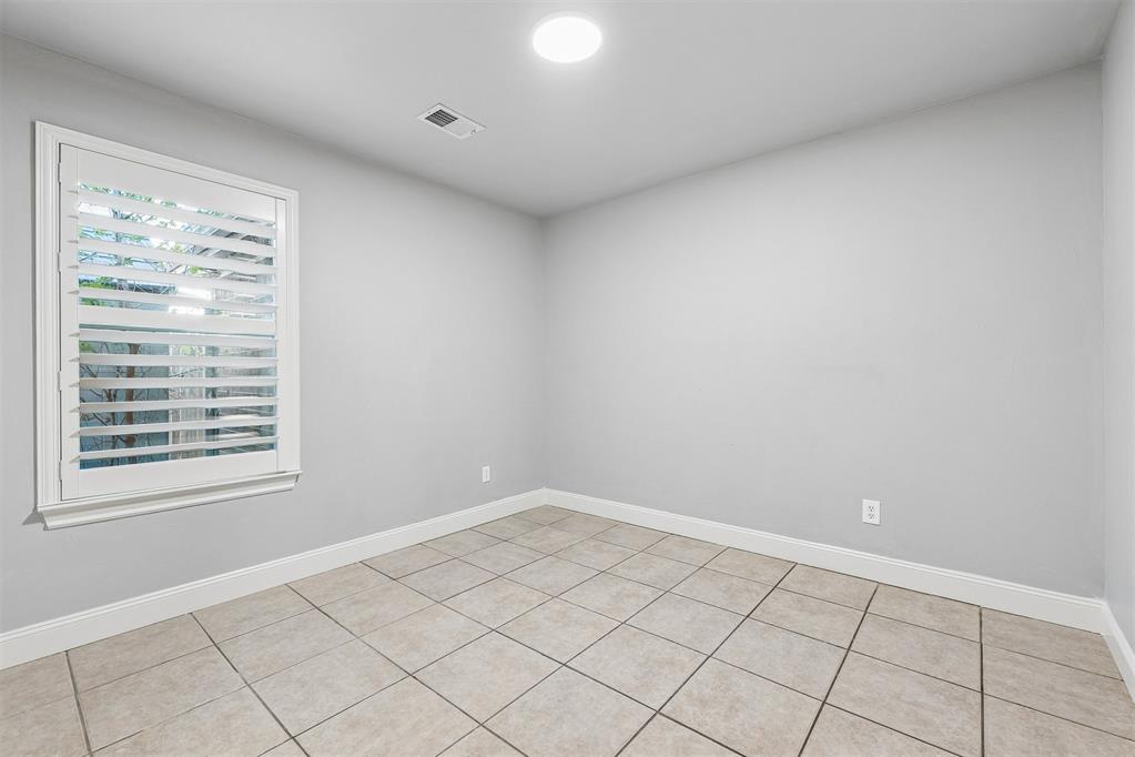 2101 Del Simmons Drive