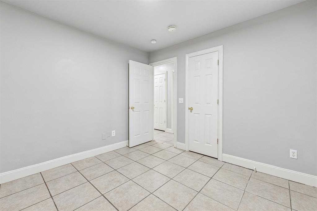 2101 Del Simmons Drive