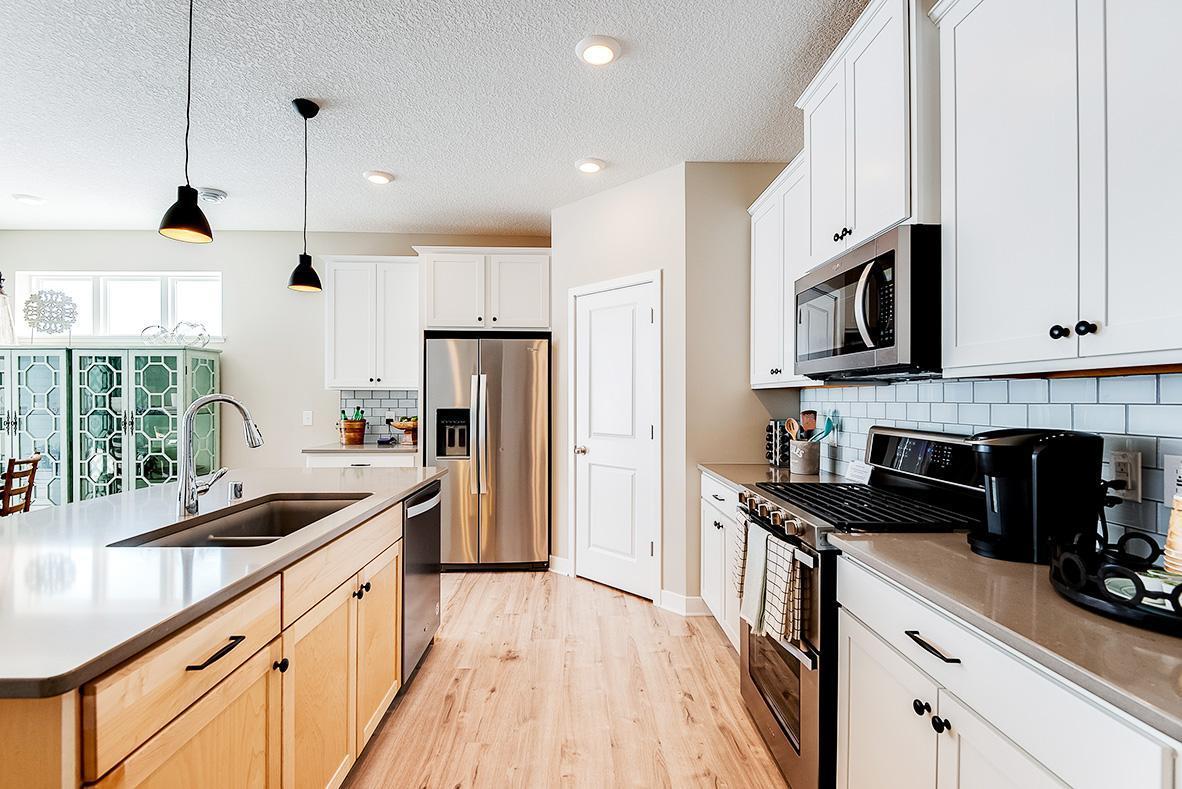 19405 Grass Lake Trail