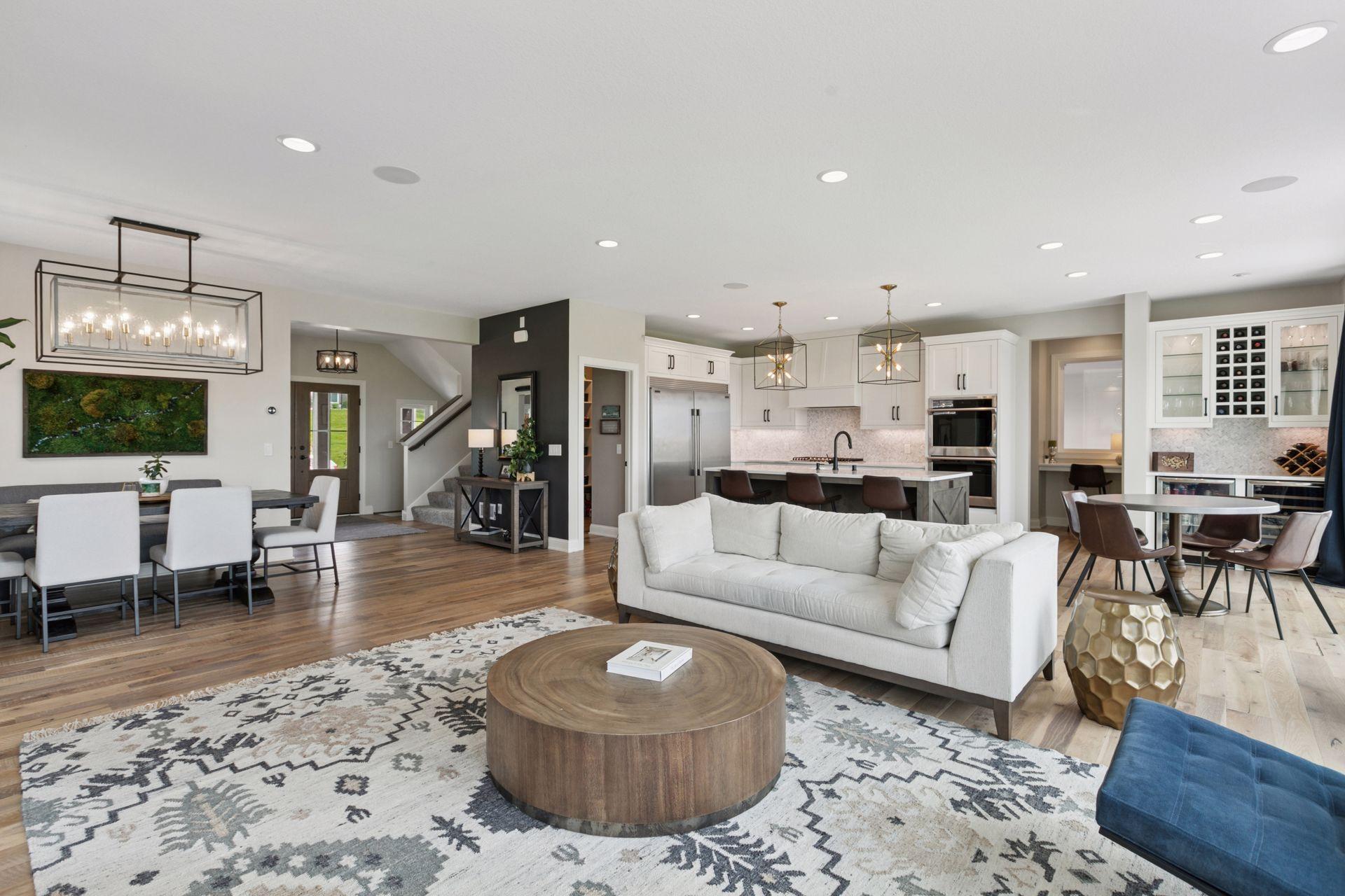 5865 Garland Lane N