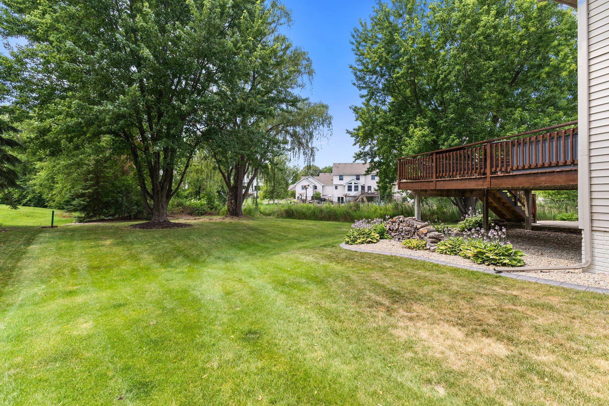 9451 White Oaks Trail N