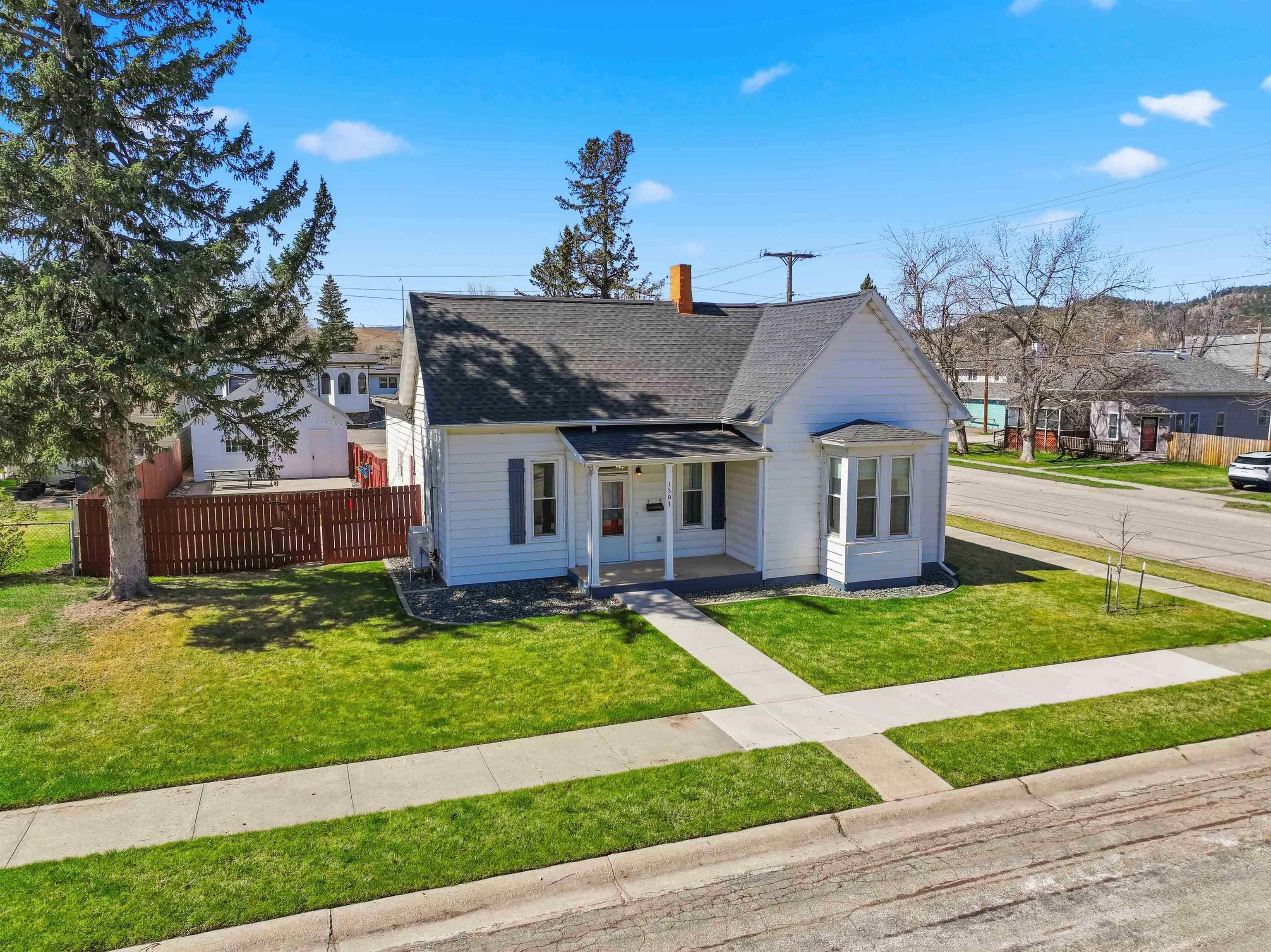 1307 Davenport Street