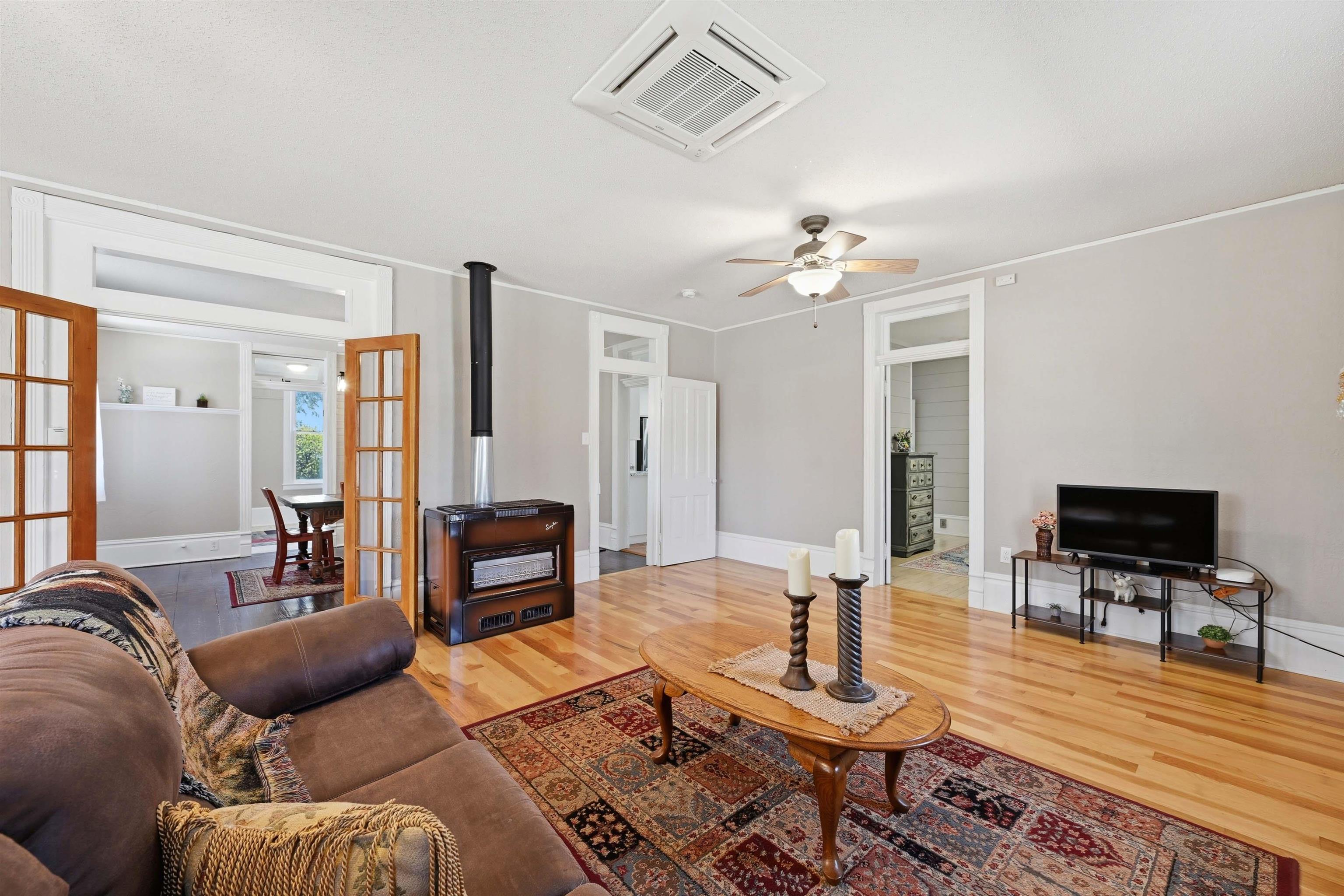 1307 Davenport Street