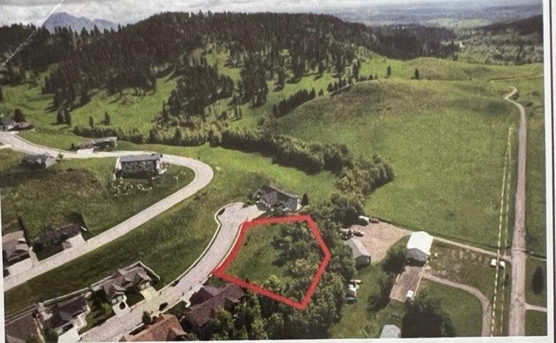 20,26, 30,36 Belair Circle
