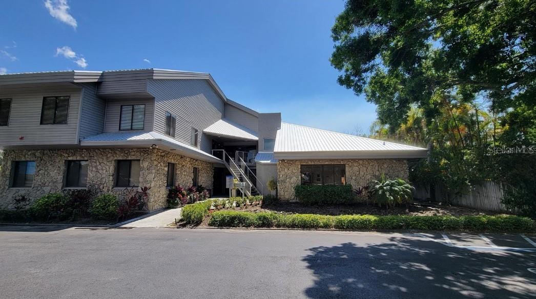 5500 BEE RIDGE RD #106