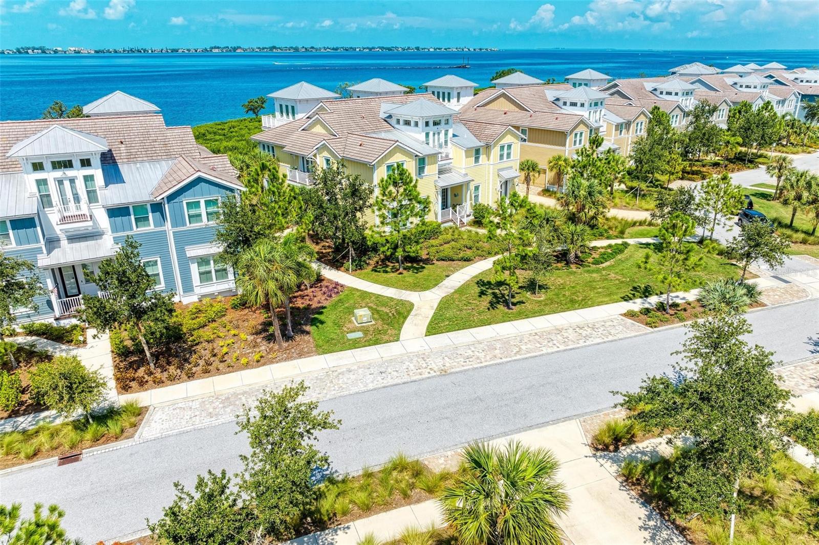 363 COMPASS POINT DR #202