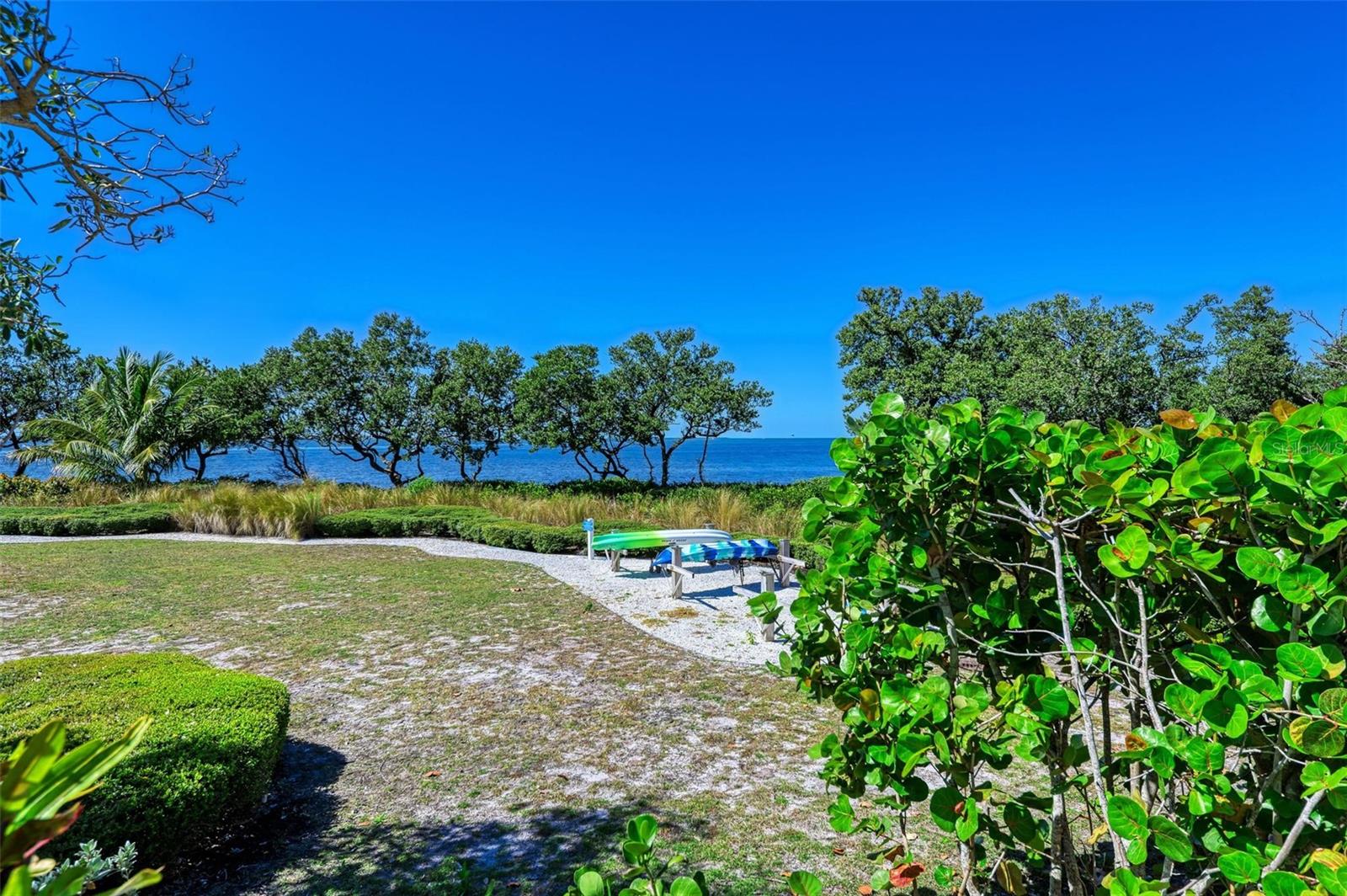 363 COMPASS POINT DR #202