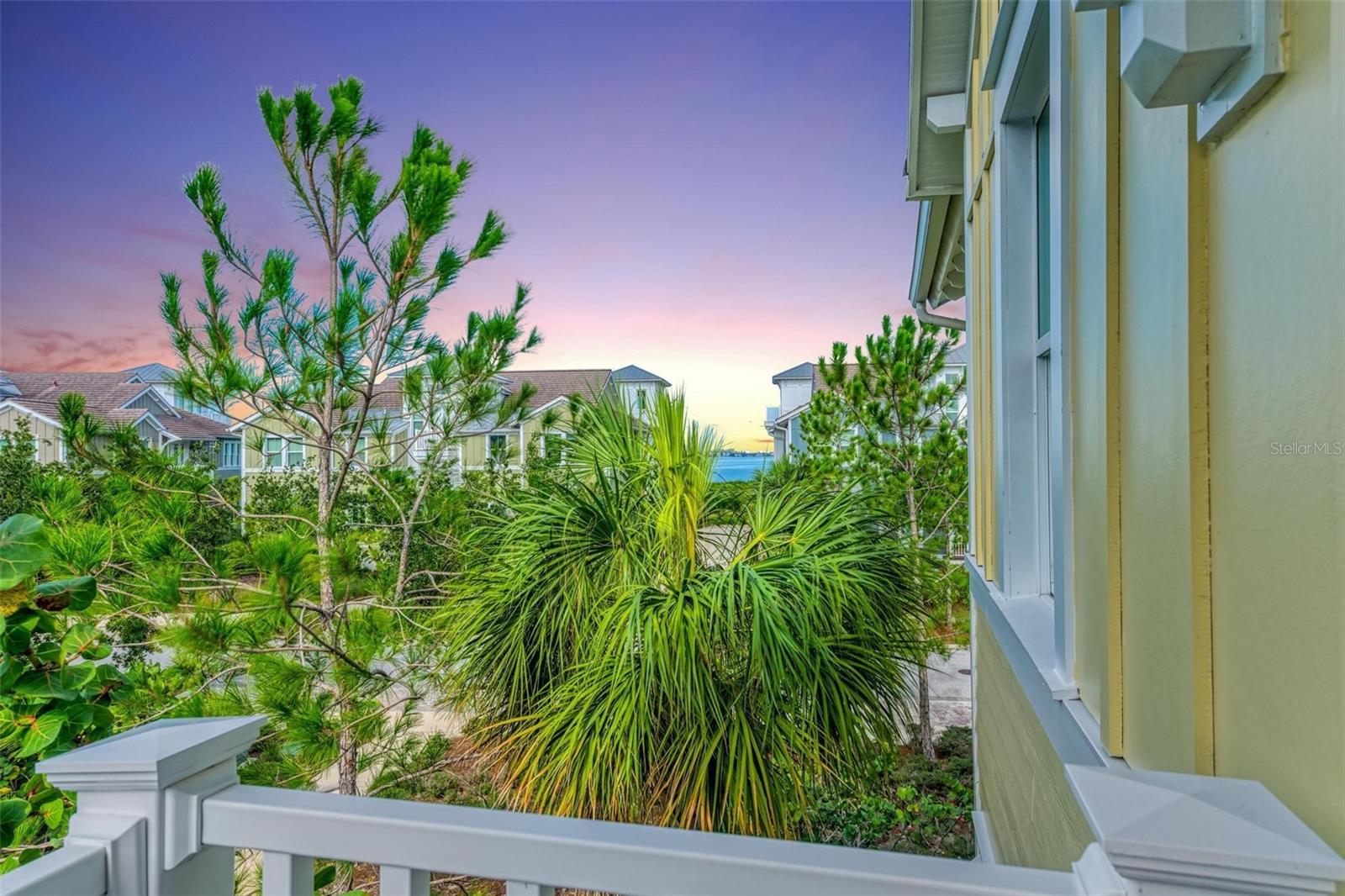 363 COMPASS POINT DR #202