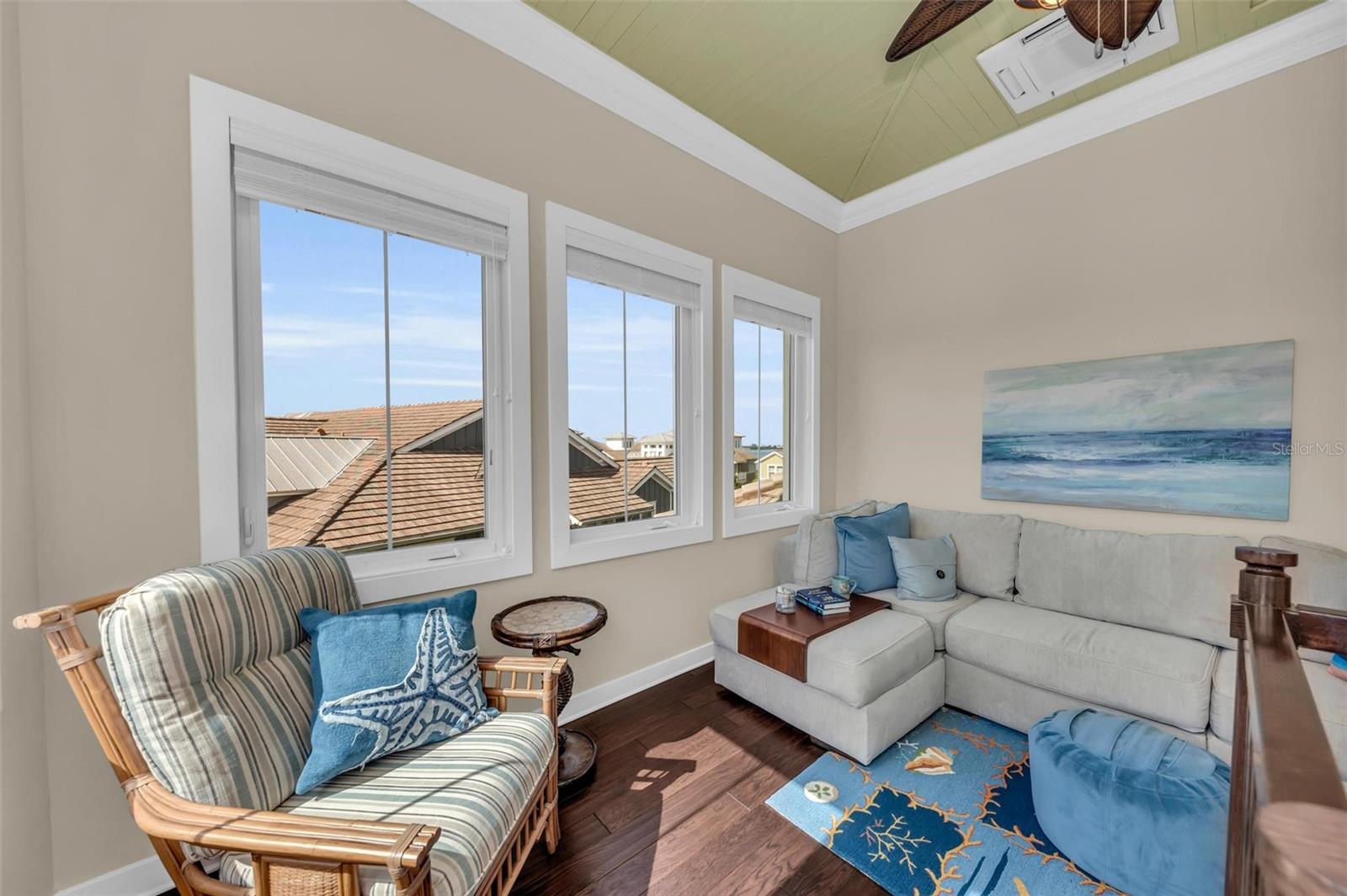 363 COMPASS POINT DR #202