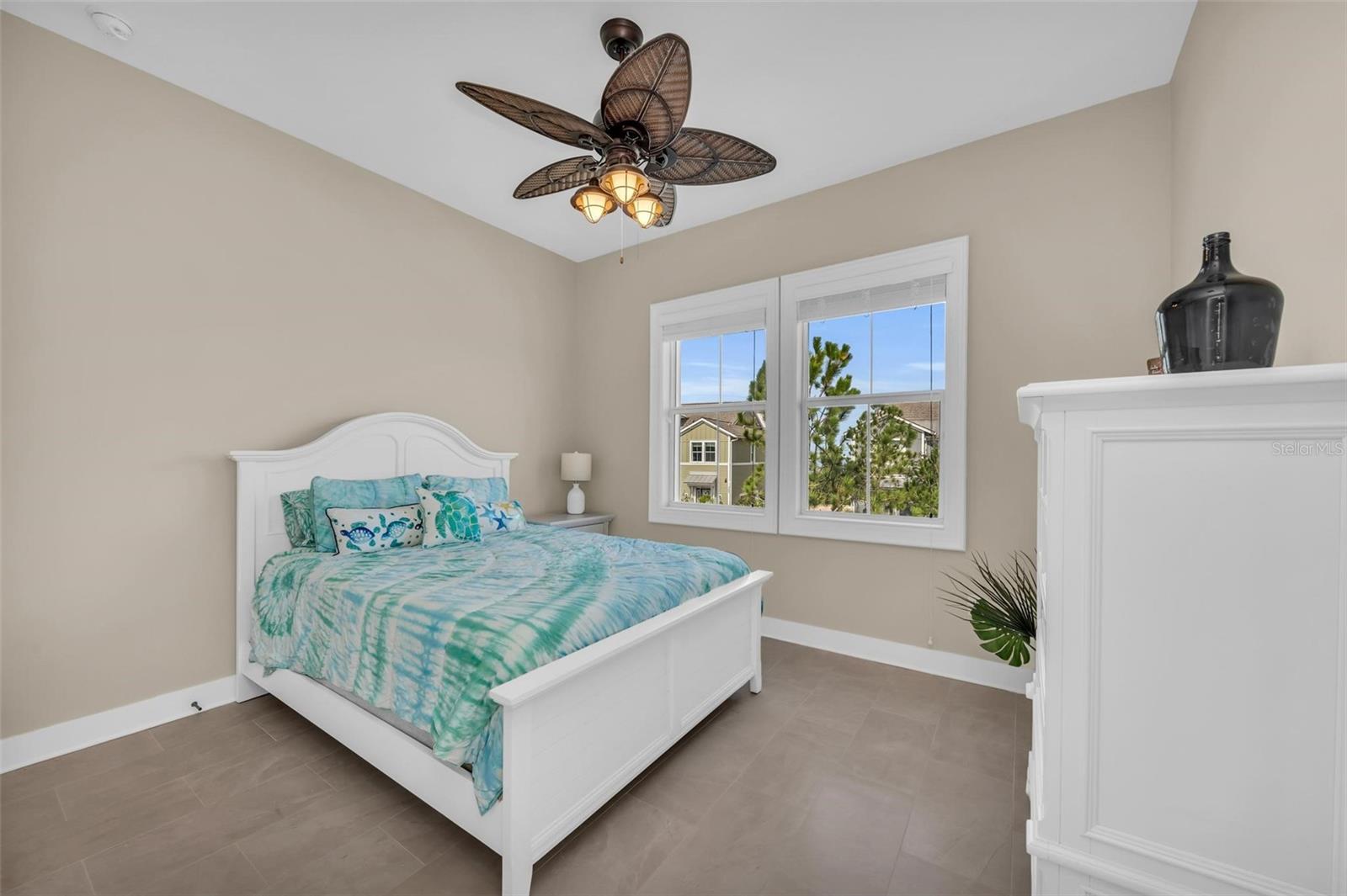 363 COMPASS POINT DR #202