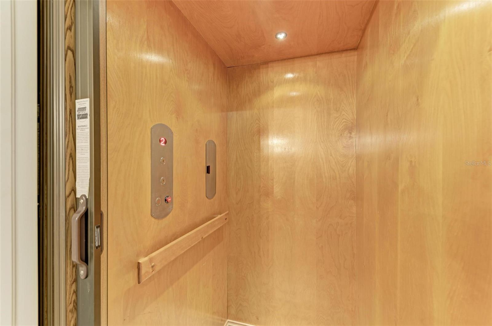 367 COMPASS POINT DR #201