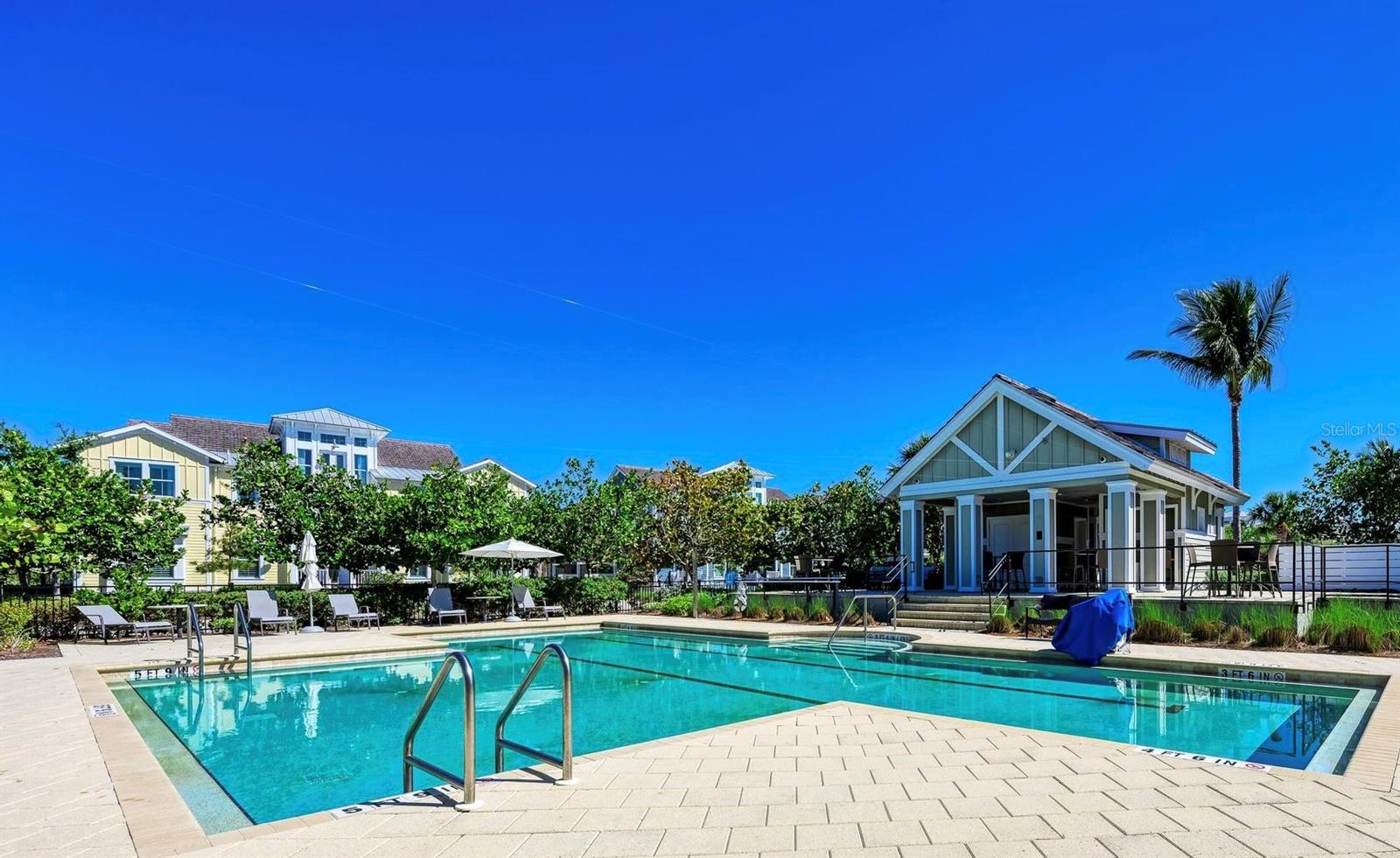 316 SAPPHIRE LAKE DR #201