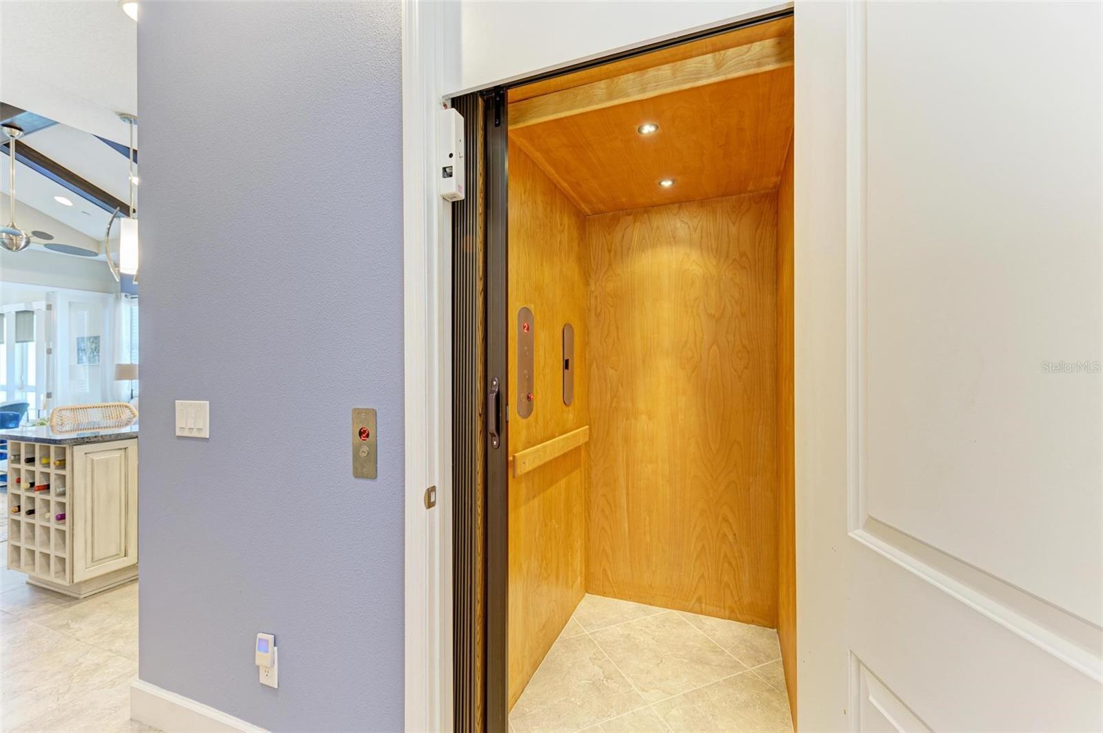 316 SAPPHIRE LAKE DR #201