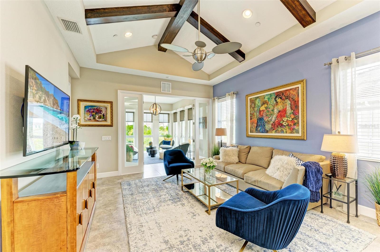 316 SAPPHIRE LAKE DR #201