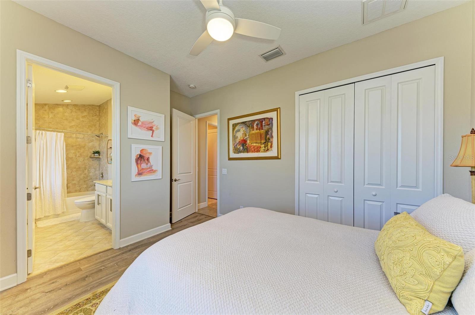 316 SAPPHIRE LAKE DR #201