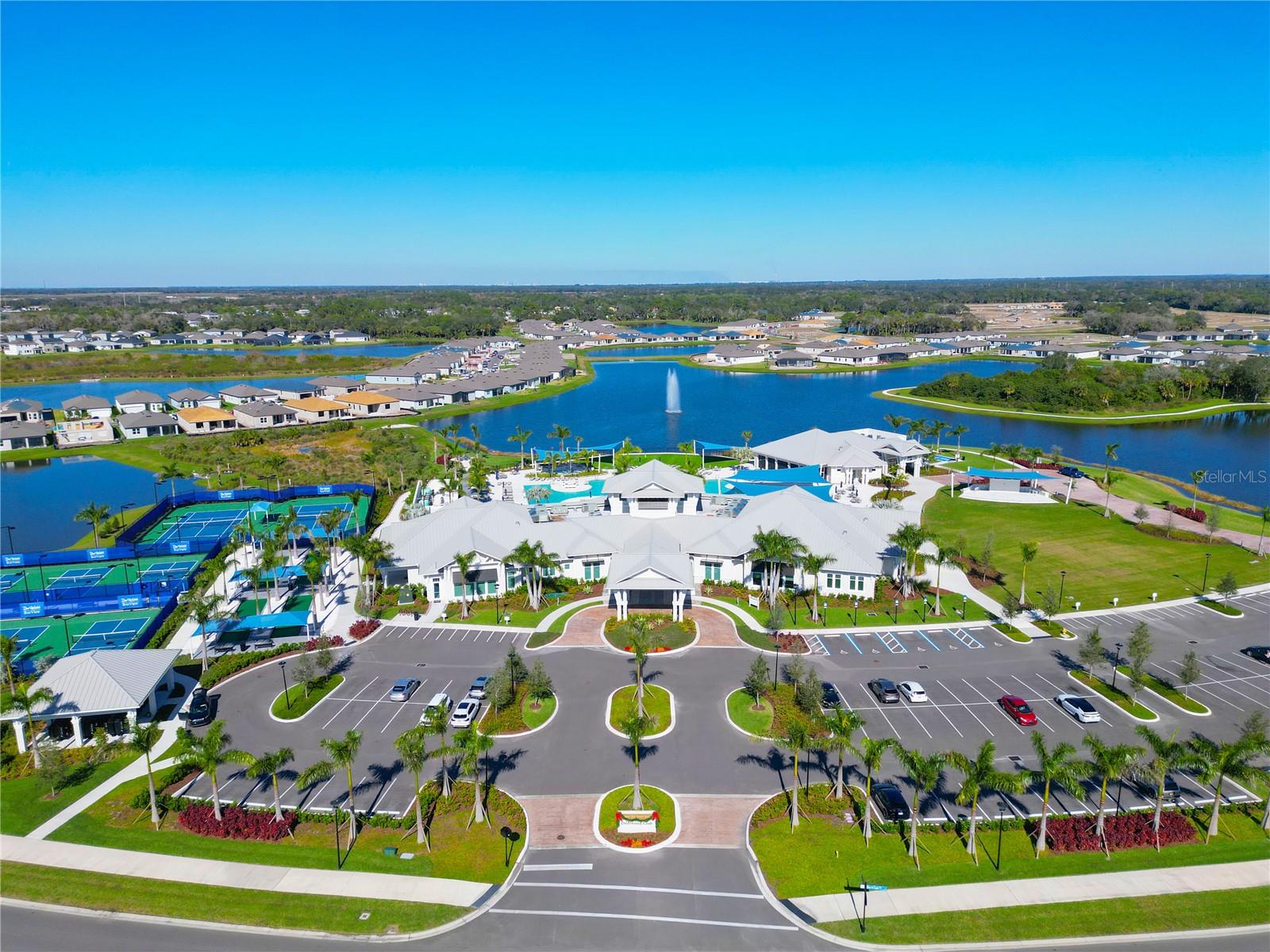 10528 SPRING TIDE WAY