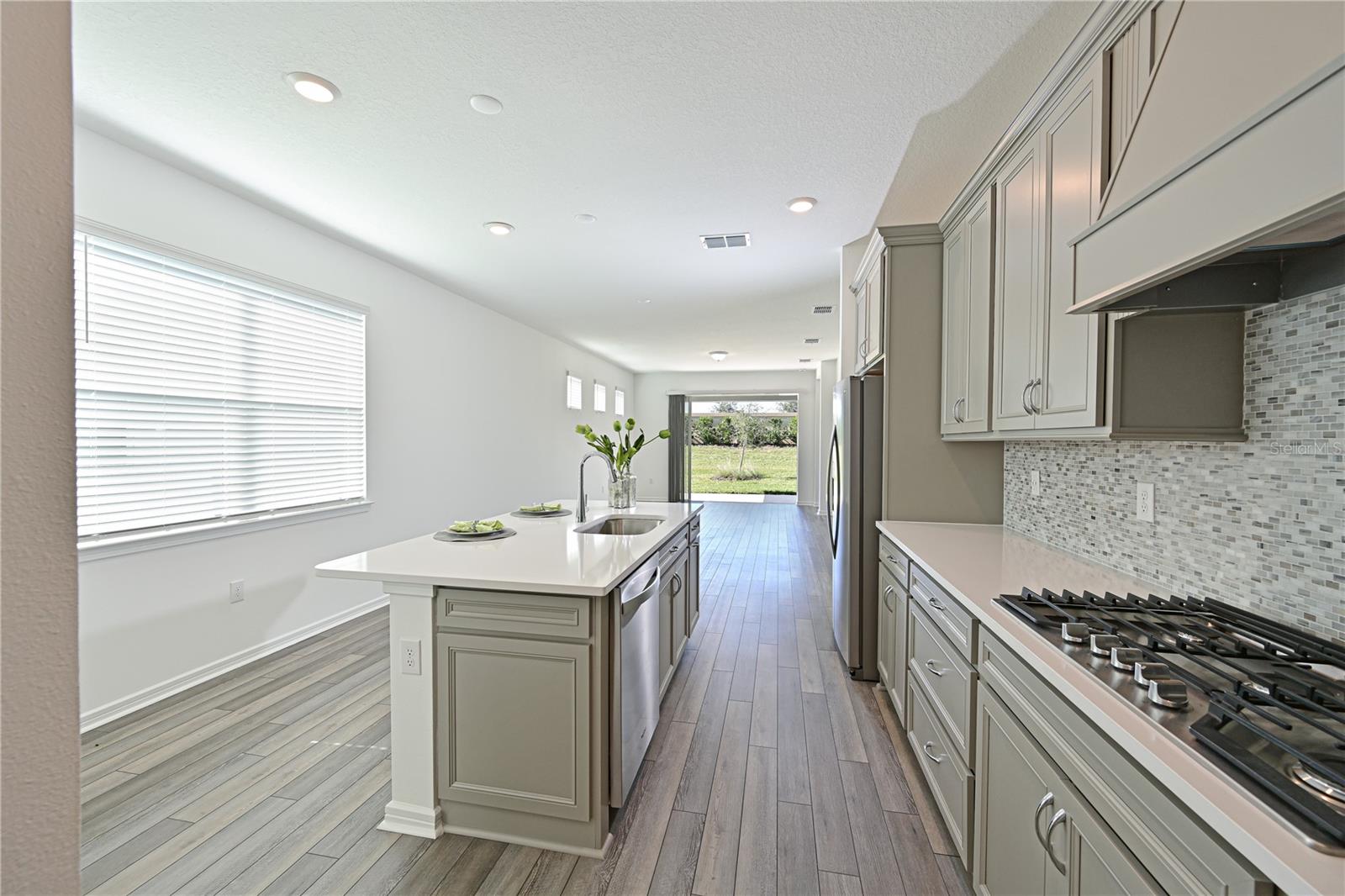 10528 SPRING TIDE WAY