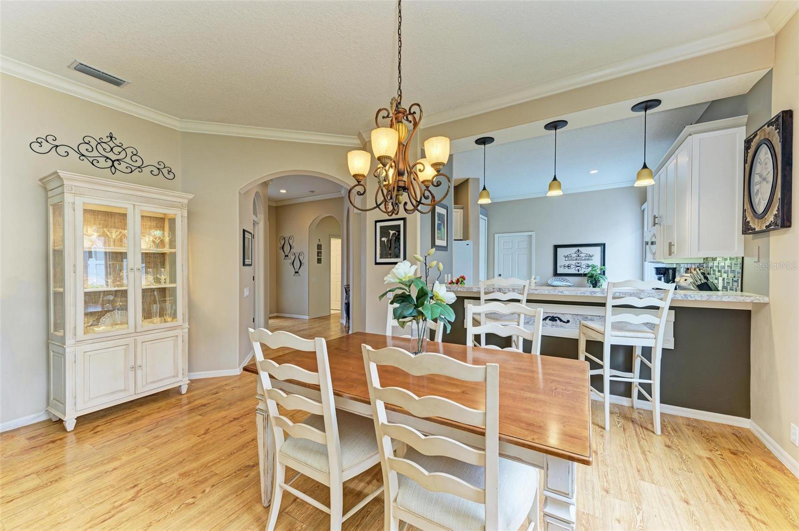 8636 54TH AVENUE CIR E