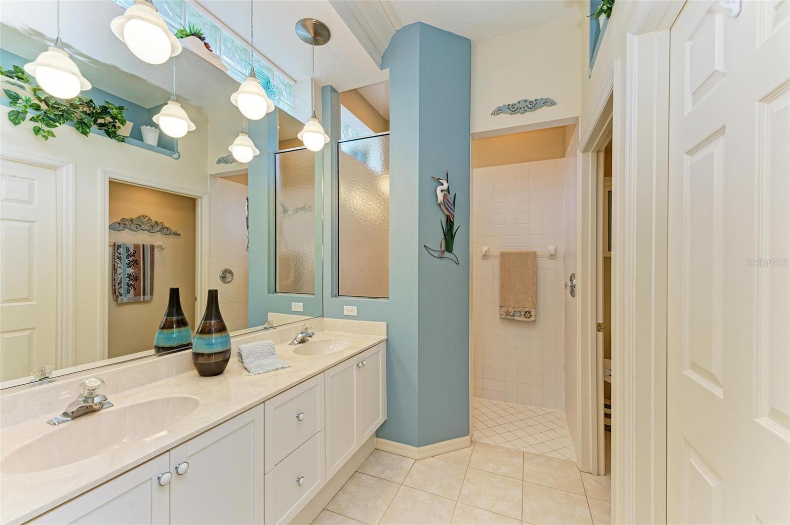 8636 54TH AVENUE CIR E