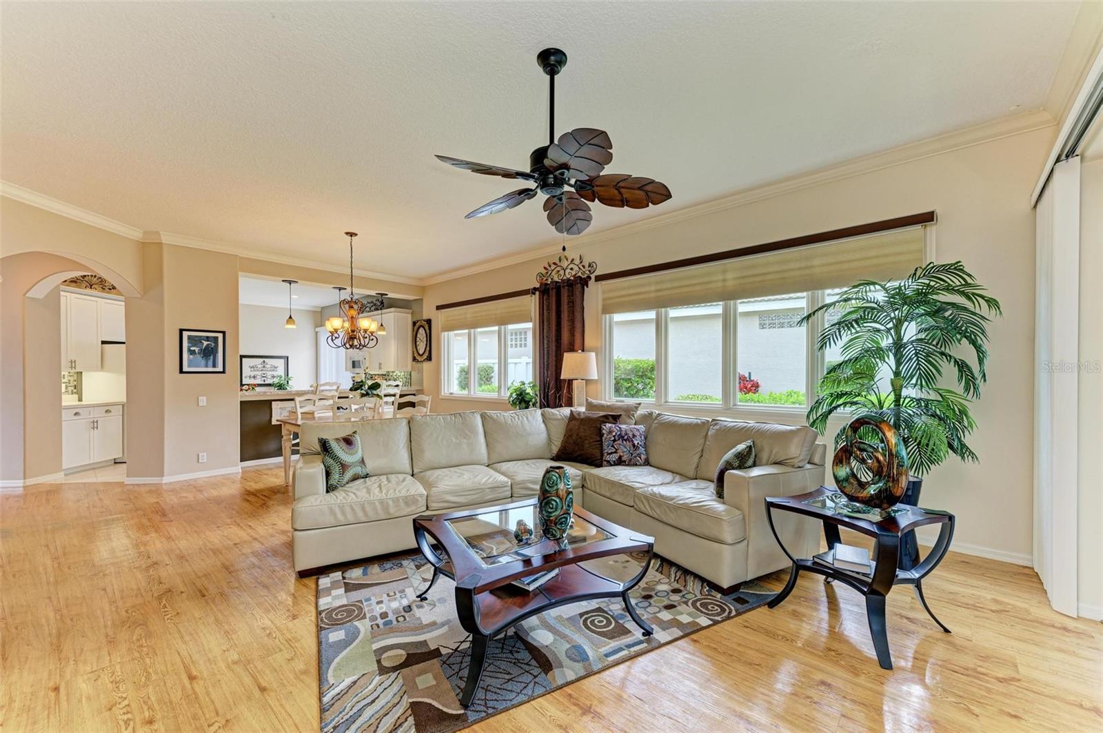 8636 54TH AVENUE CIR E