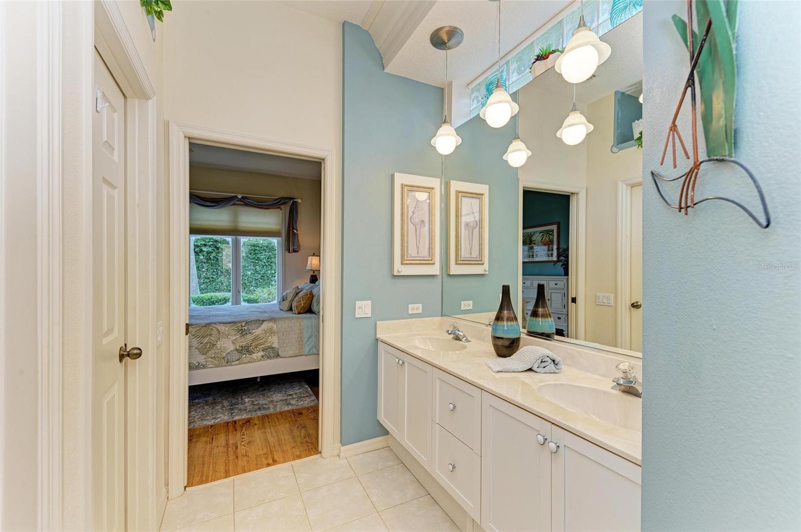 8636 54TH AVENUE CIR E