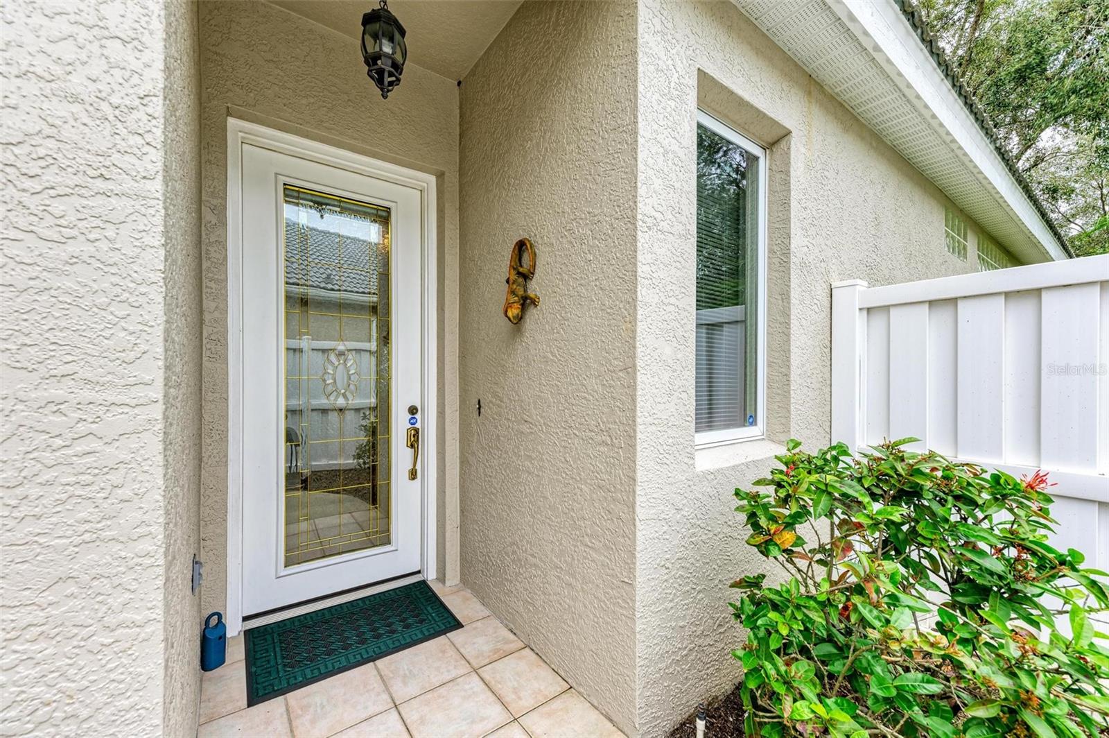 8636 54TH AVENUE CIR E