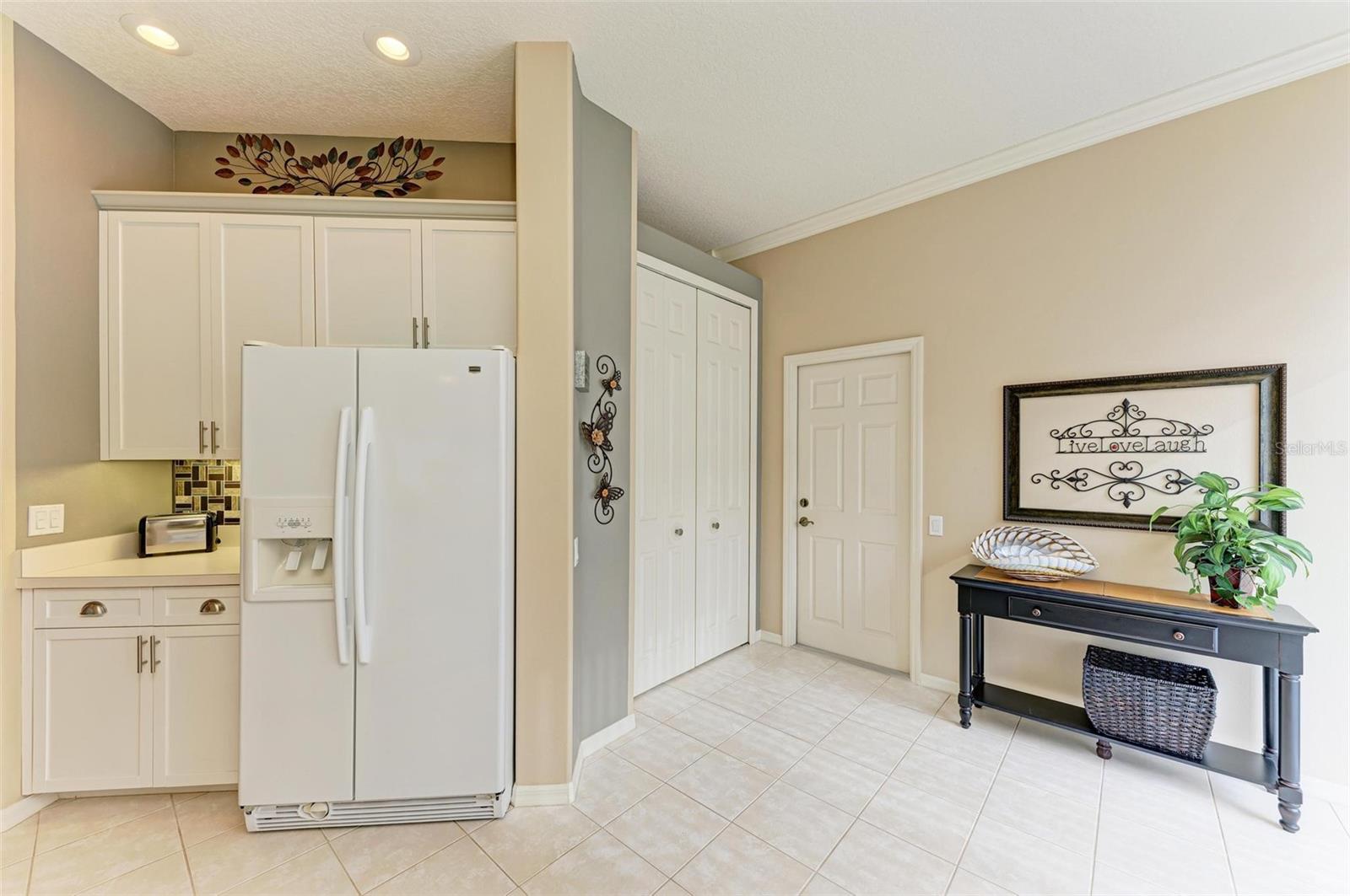 8636 54TH AVENUE CIR E