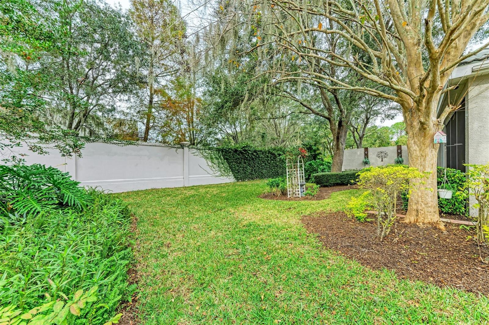 8636 54TH AVENUE CIR E