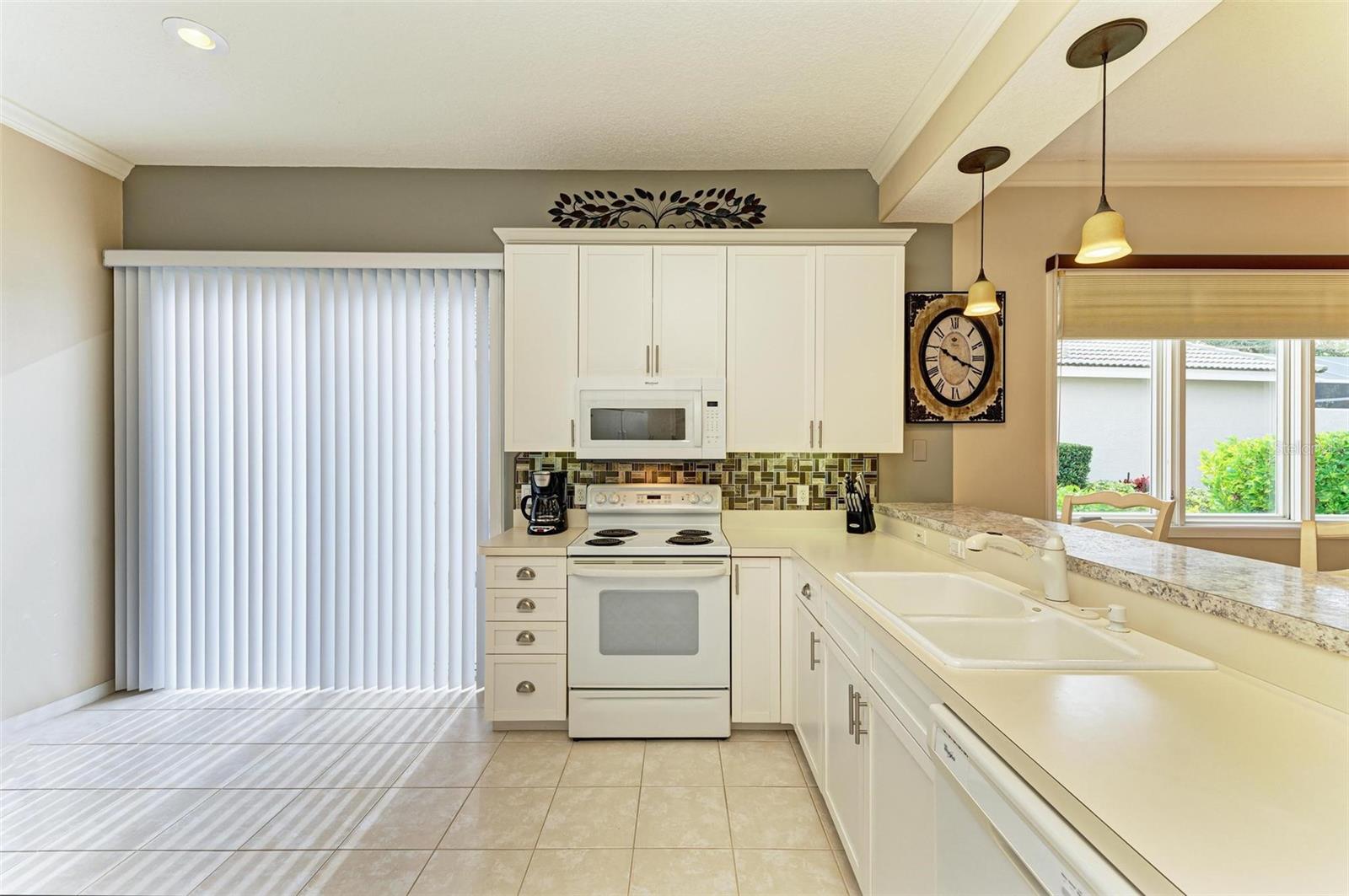 8636 54TH AVENUE CIR E