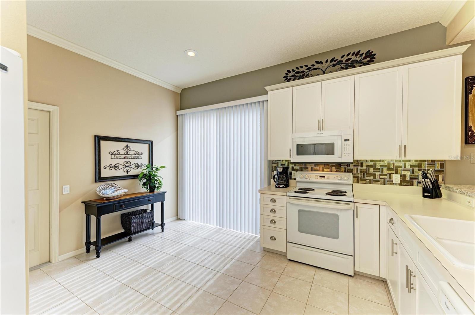 8636 54TH AVENUE CIR E