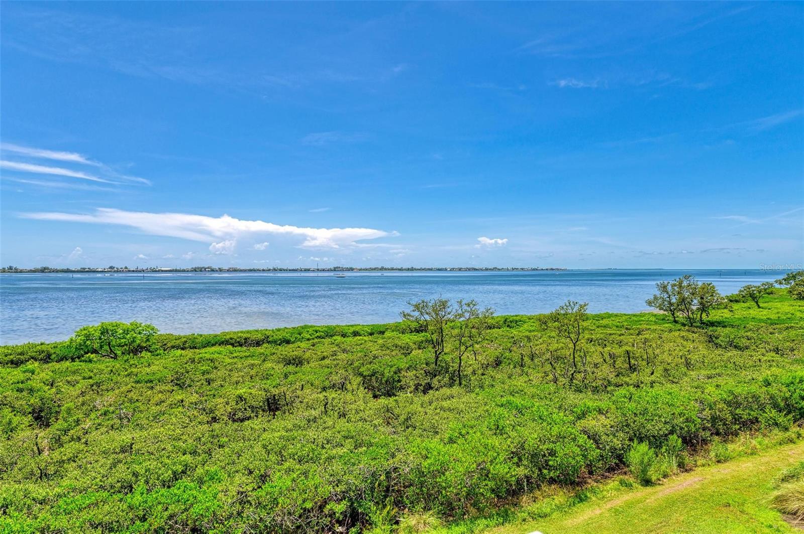 366 COMPASS POINT DR #201