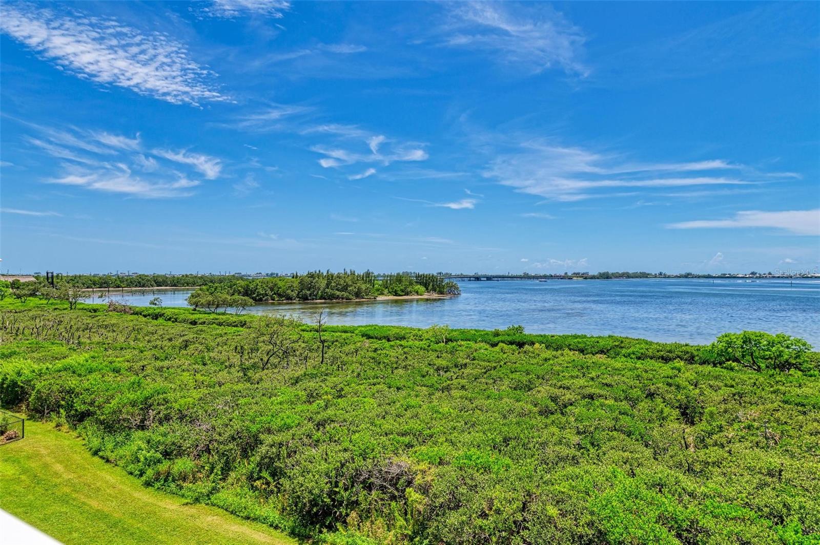 366 COMPASS POINT DR #201