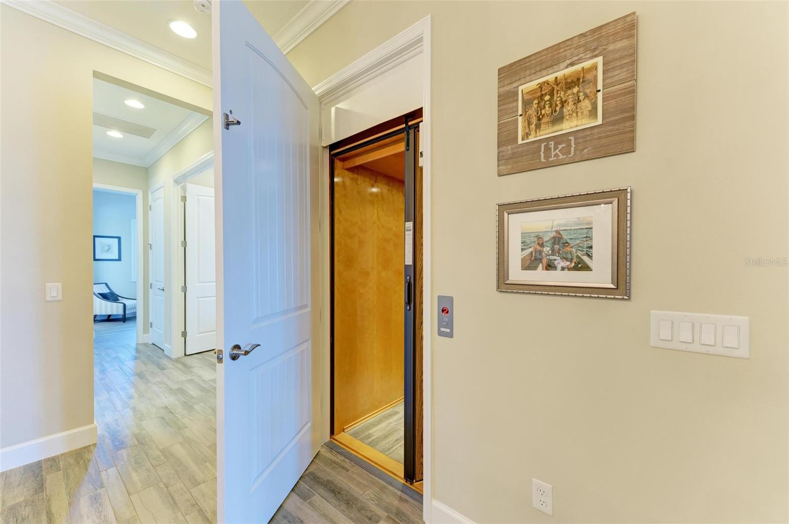 366 COMPASS POINT DR #201