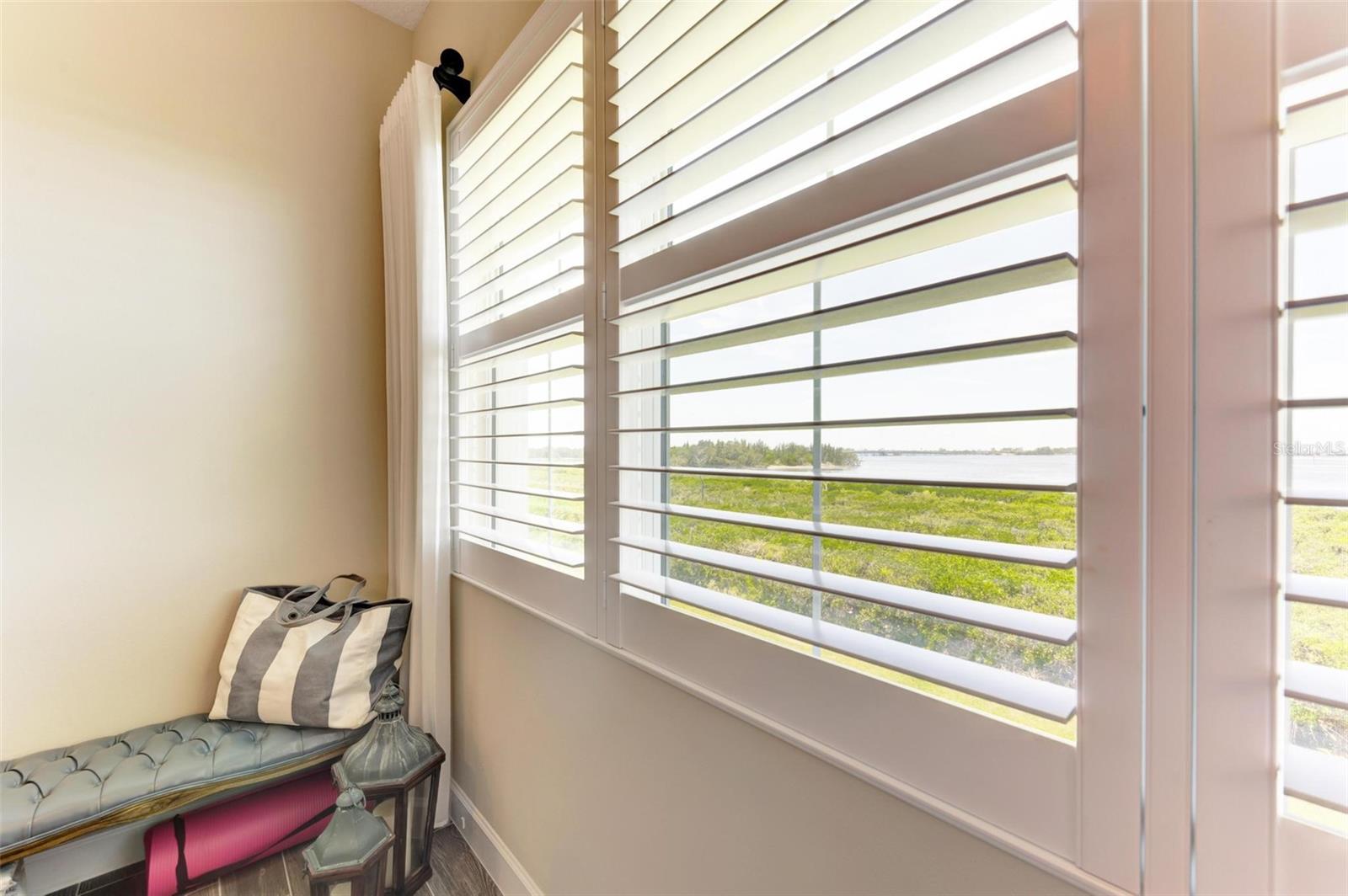 366 COMPASS POINT DR #201