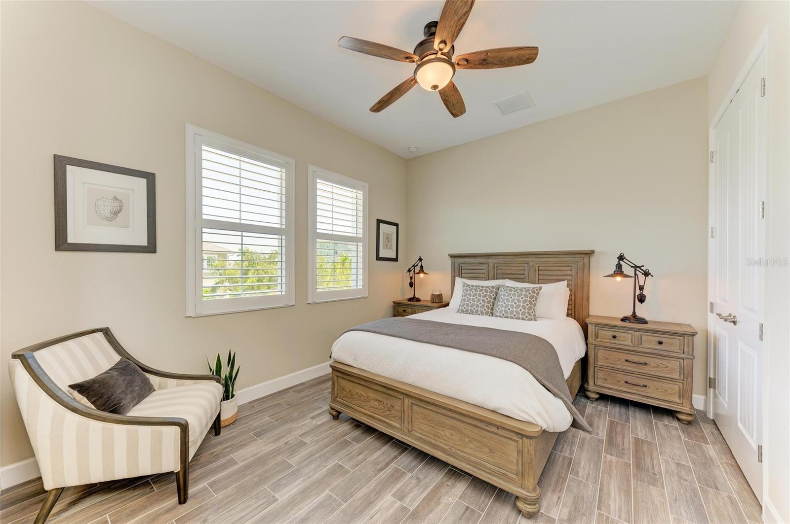 366 COMPASS POINT DR #201