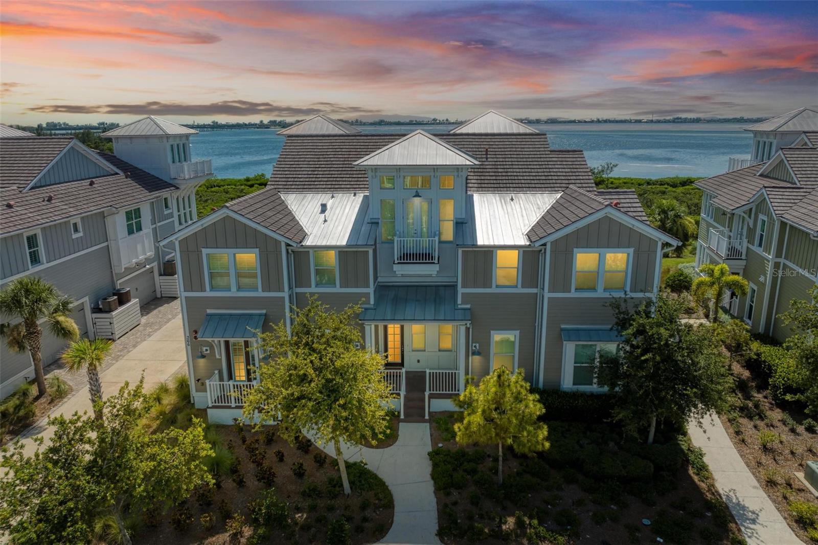 366 COMPASS POINT DR #201