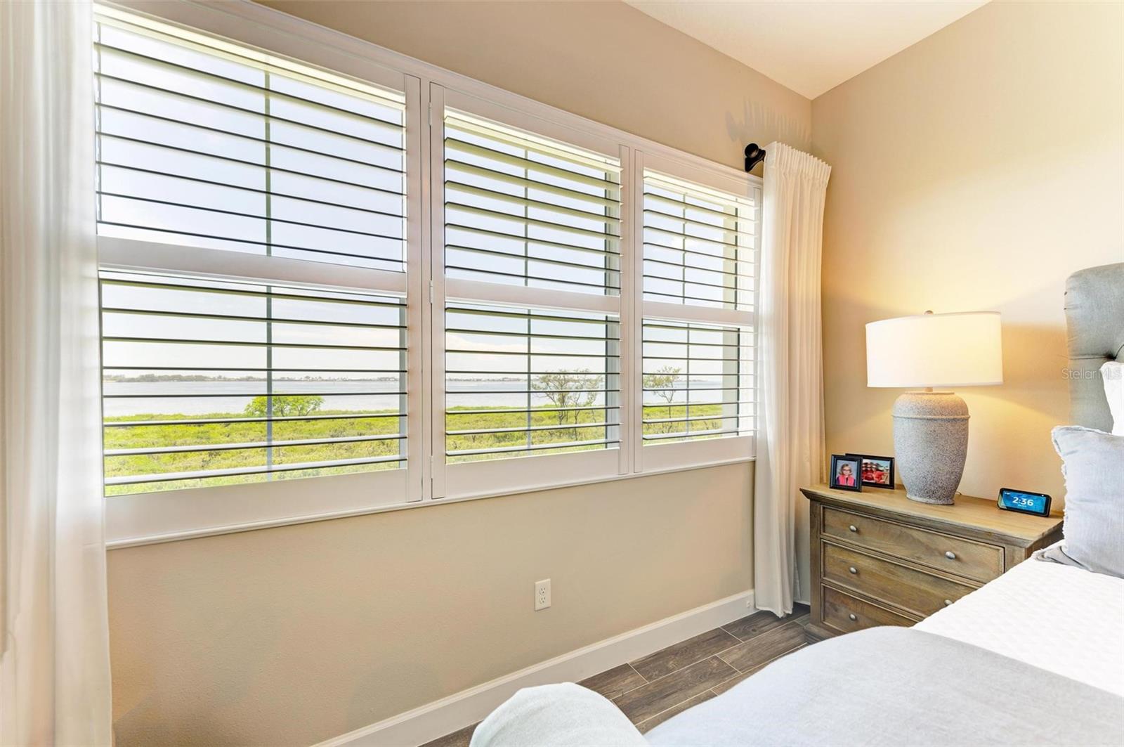 366 COMPASS POINT DR #201