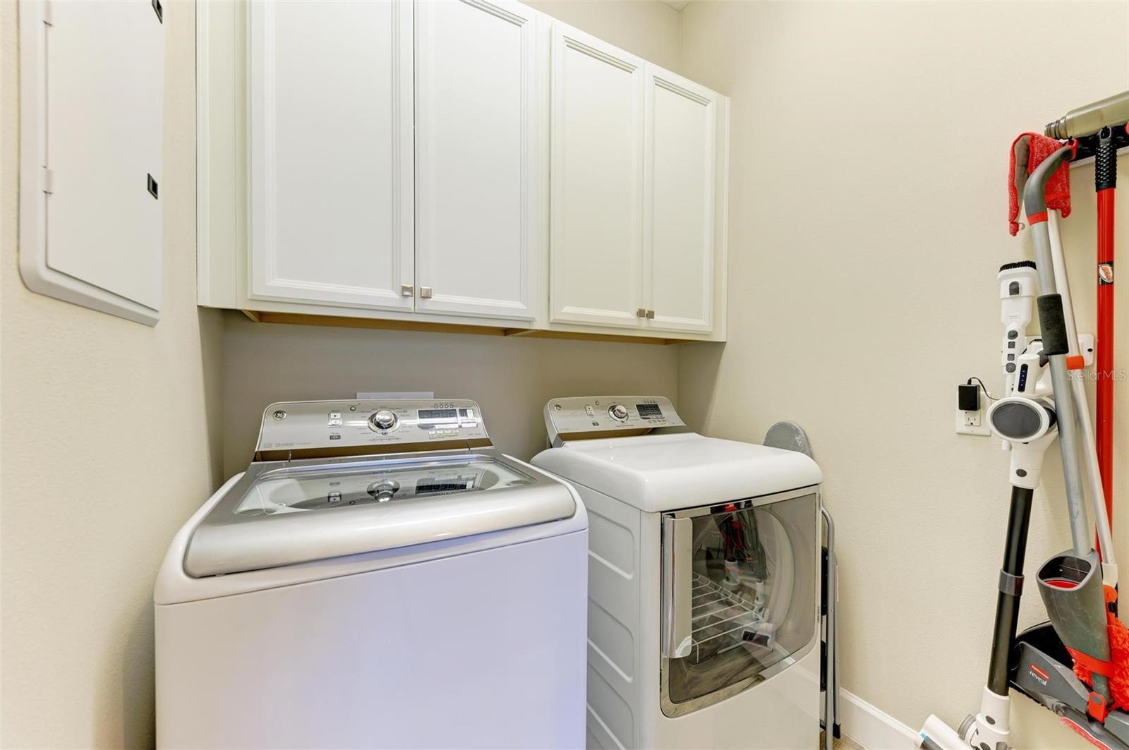 366 COMPASS POINT DR #201