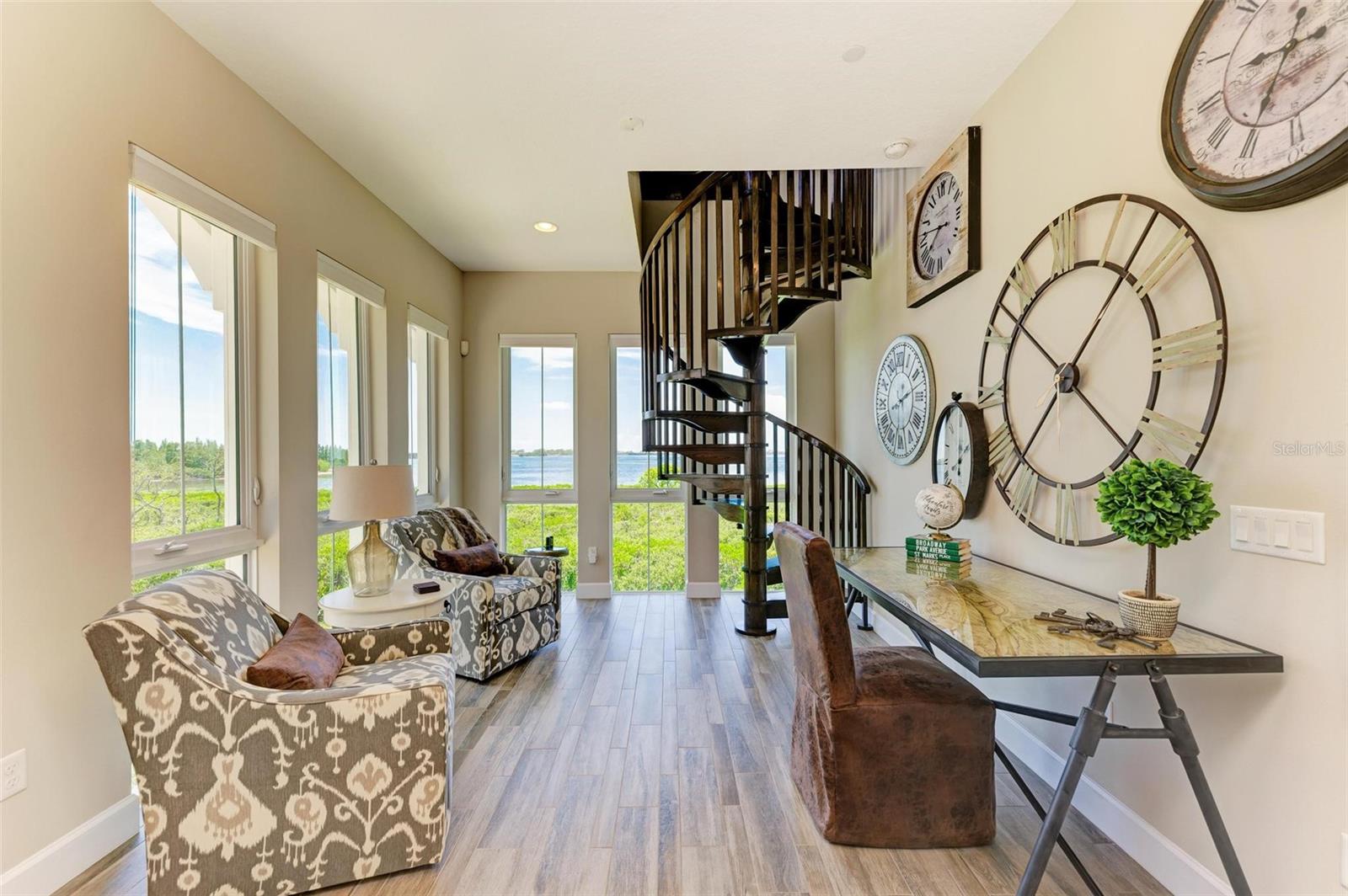 366 COMPASS POINT DR #201